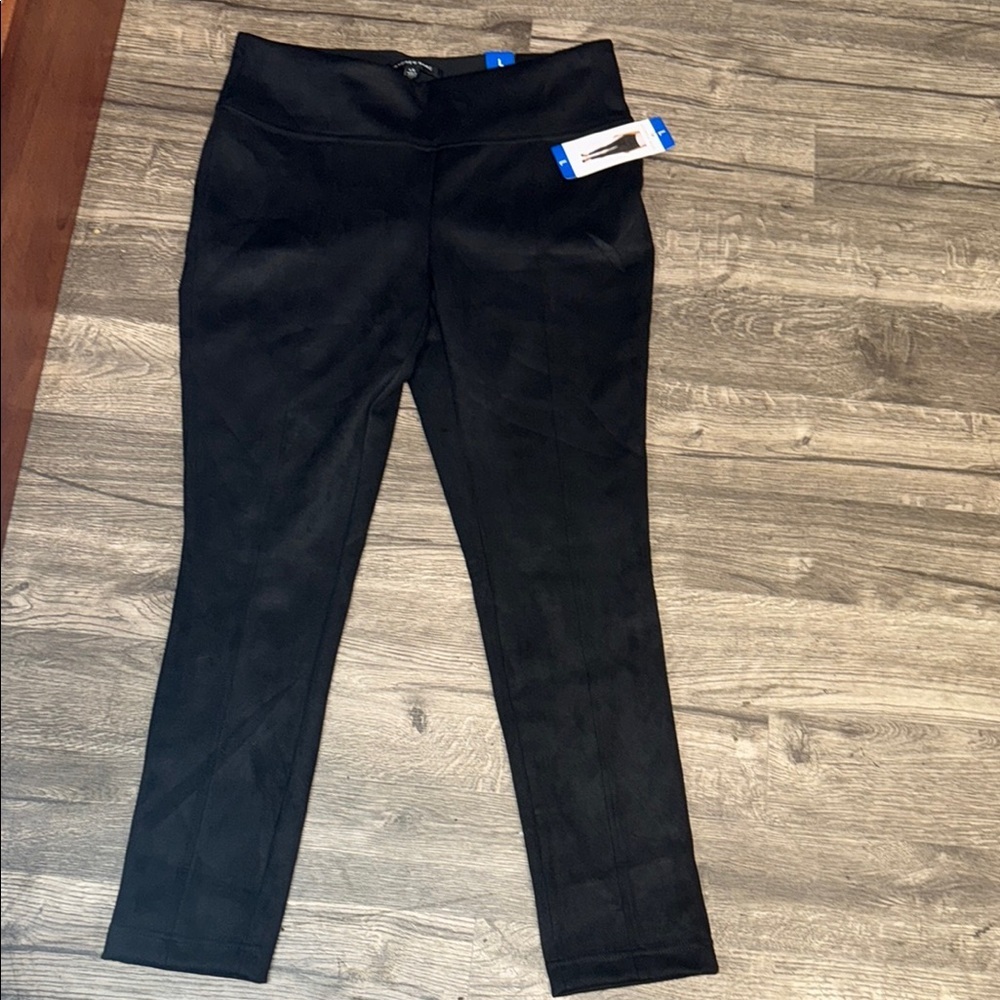 Black High-Waisted Pants - Picture 2 of 5